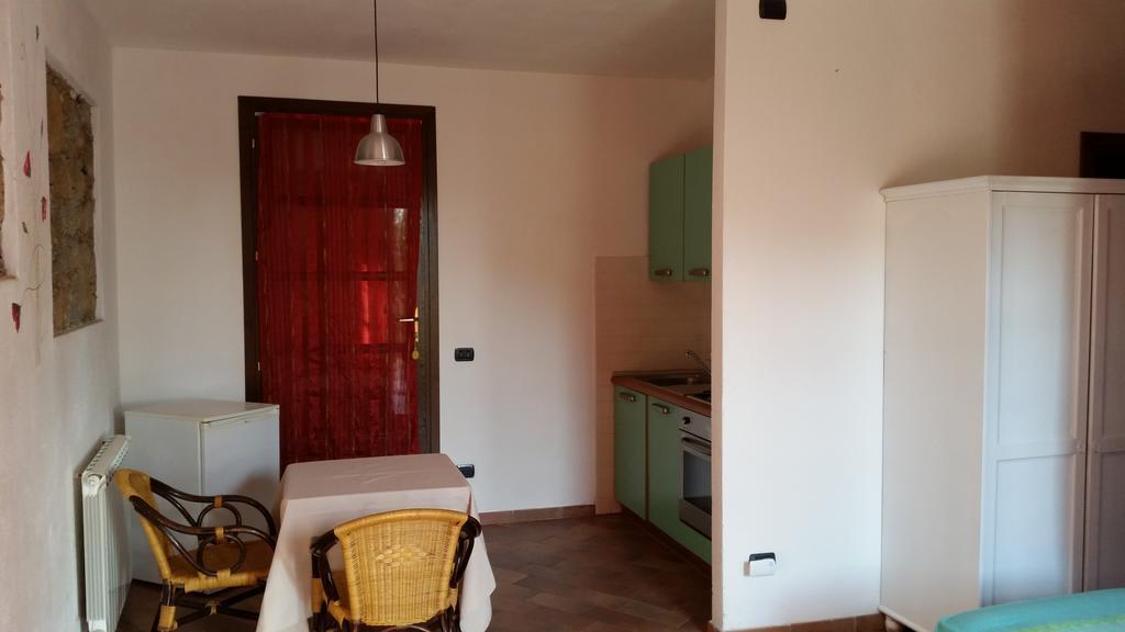 L'Ogliera Appartamenti Dell'Aia Pomonte Exterior foto